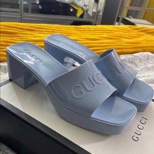GUCCI RUBBER SOLE SANDALS PALE BLUE SIZE 8